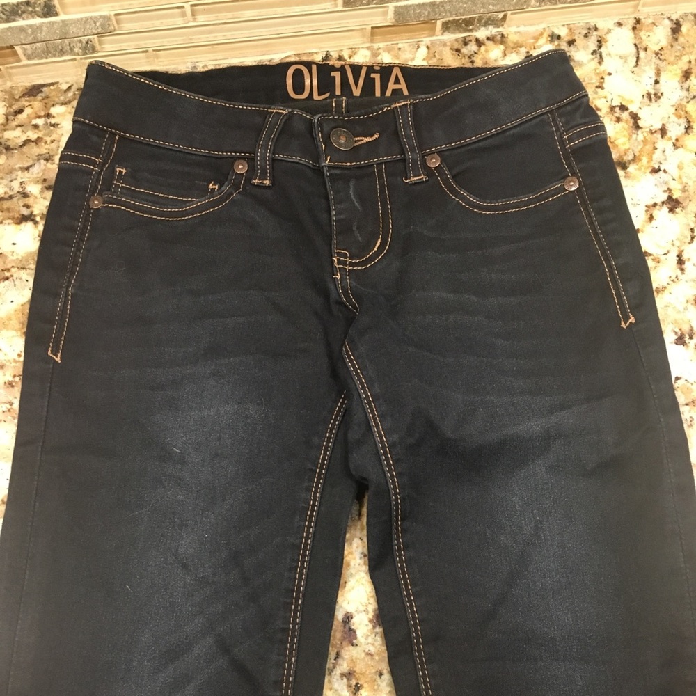 Delia’s dark blue jeggings